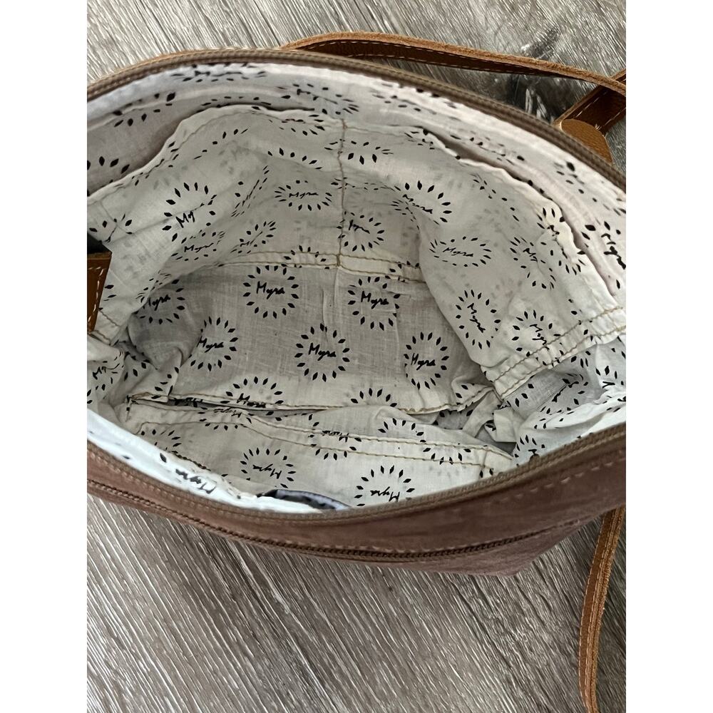 Myra DIZZY CIRCLE Canvas/Leather Crossbody Boho Shoulder Bag - Picture 8 of 14